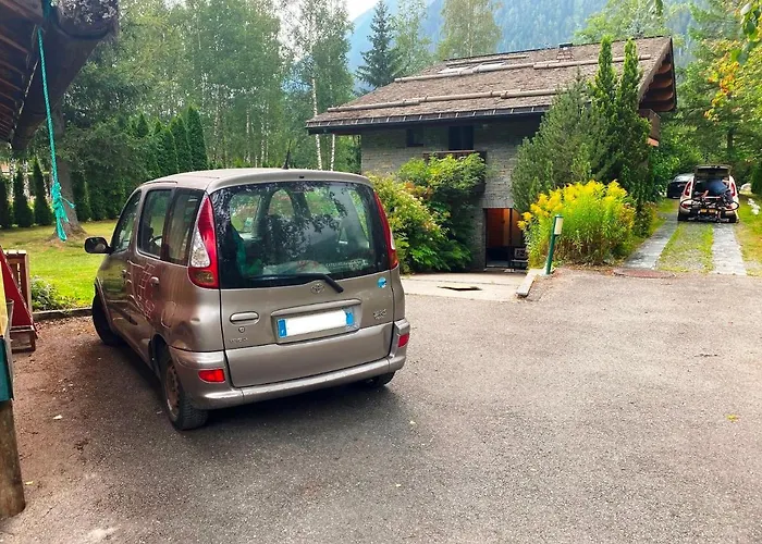 Champraz - Free Parking