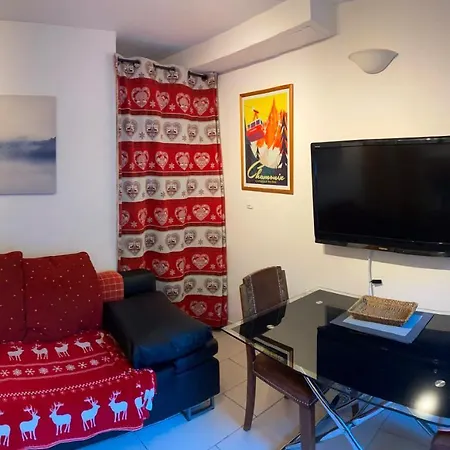 Champraz - Free Parking Apartment *