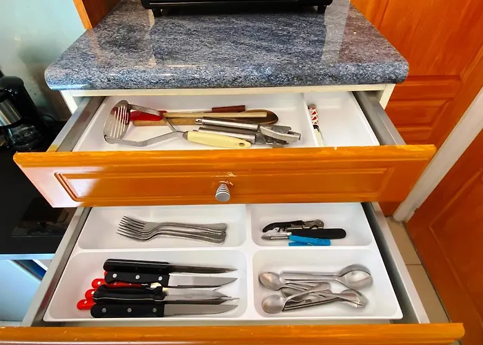 Champraz - Free Parking Apartment