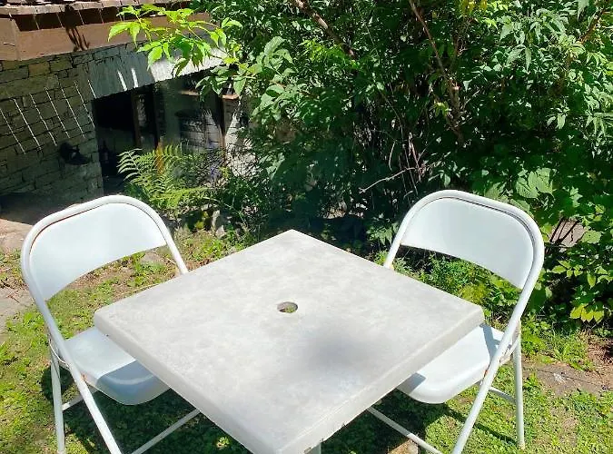 Champraz - Free Parking